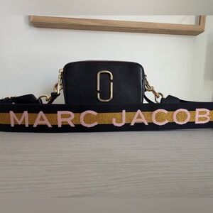 Marc Jacobs Black/White/Gray Snapshot Crossbody Bag with Gold Accents